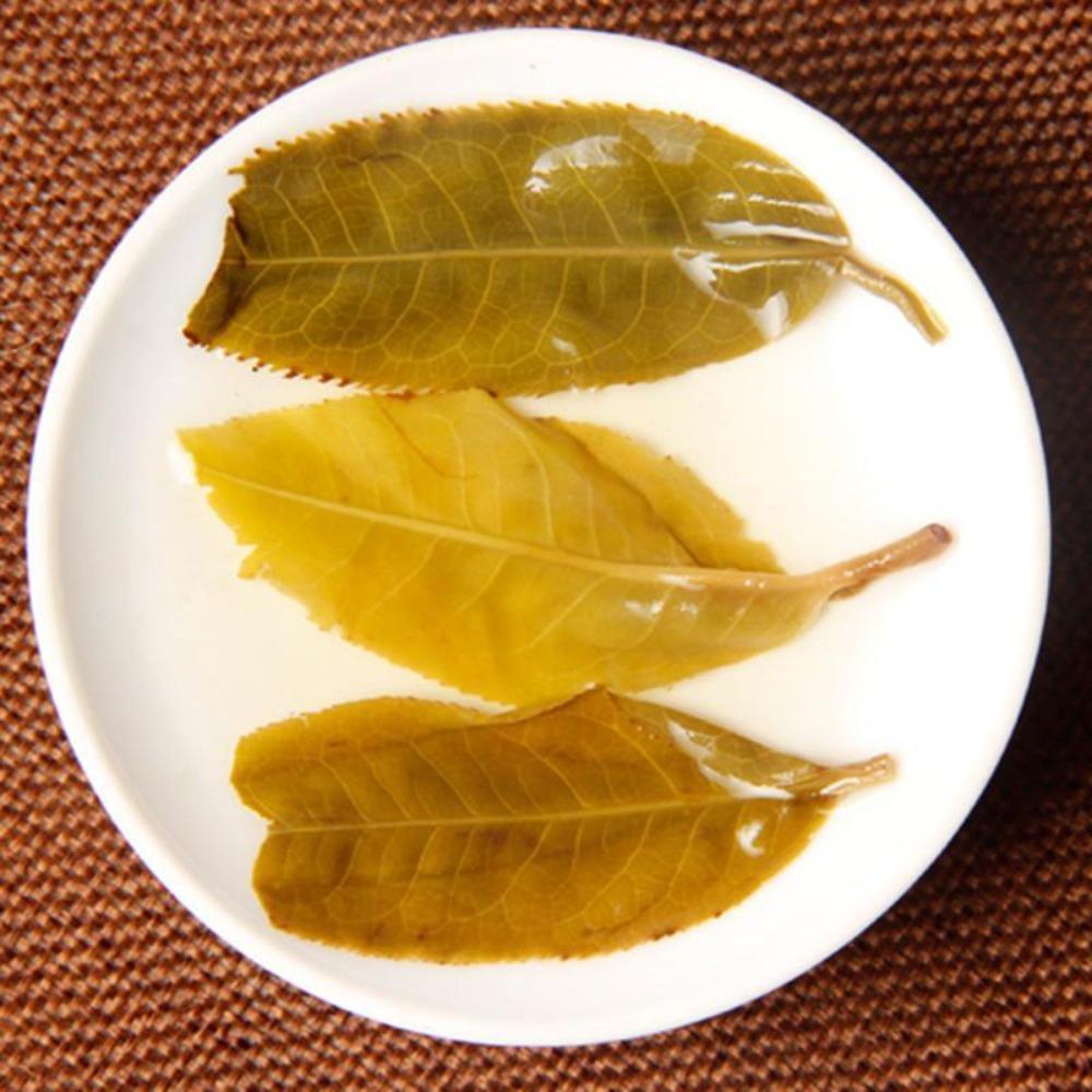 Yunnan 357g Raw Pu-erh Tea Cake Lao Ban Zhang Ancient Tree Pure Tea