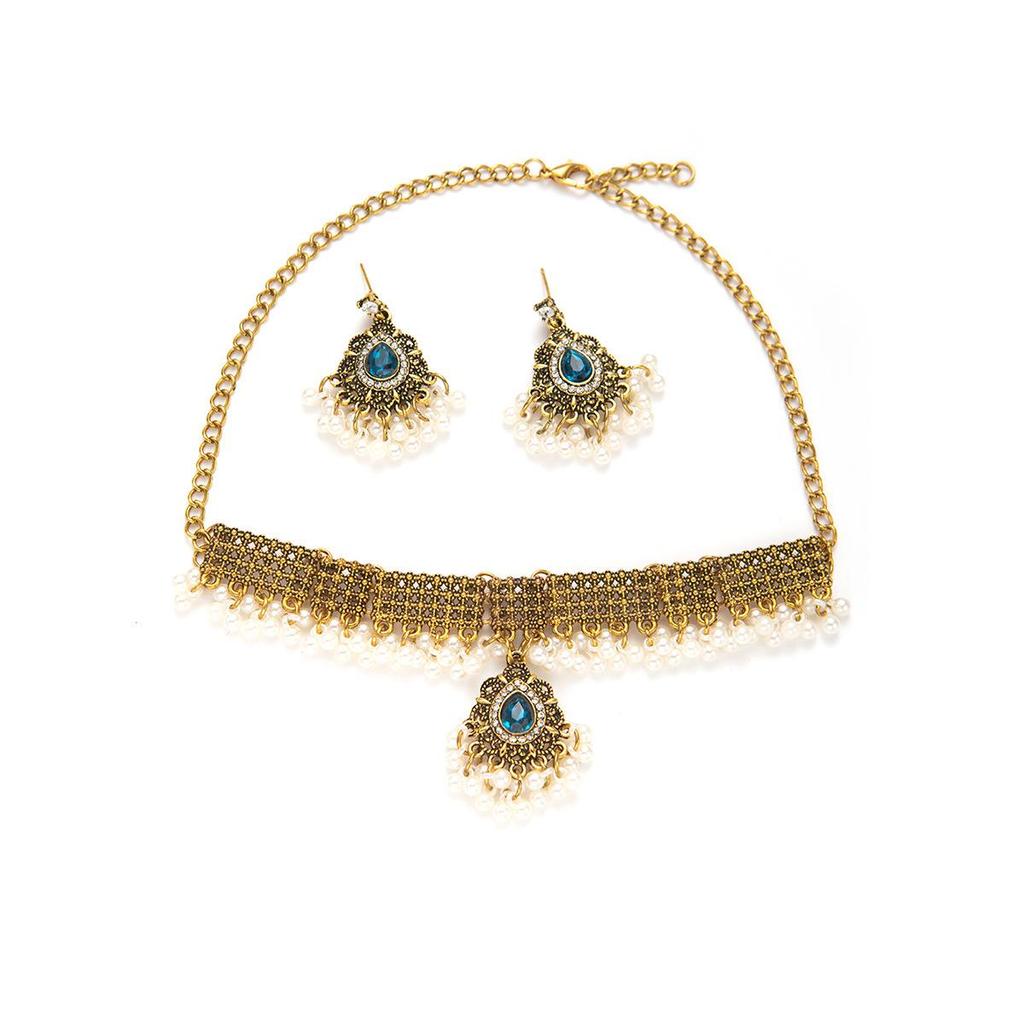 European & American Exotic Style Jewelry Set: Bohemian Clavicle Necklace with Pearls and Tassel Earrings Inlaid with Zircon Diamonds.