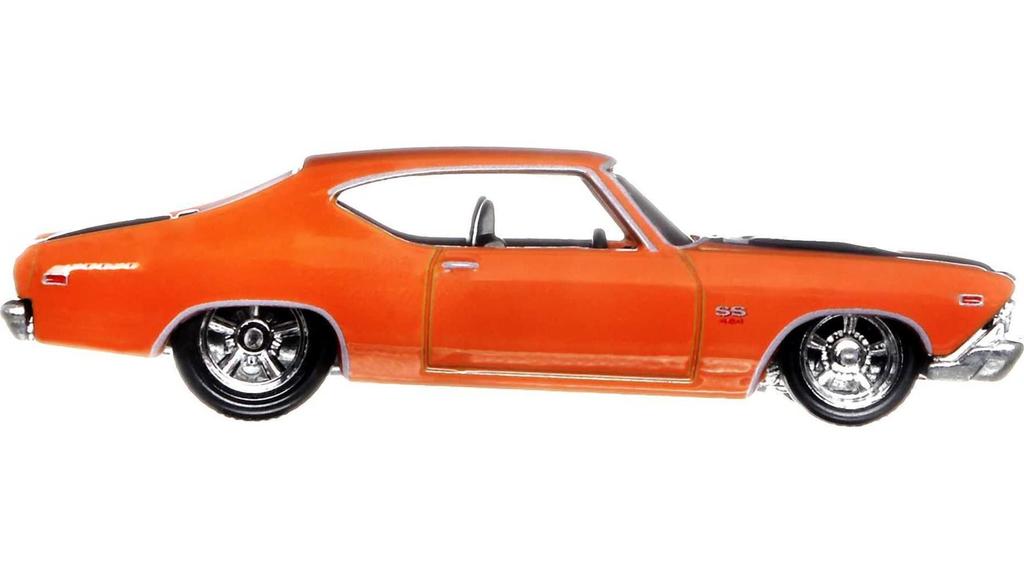 Hot Wheels Car Culture American Scene Chevelle SS 396 Years Old and HCJ83 '69 [3 Up]