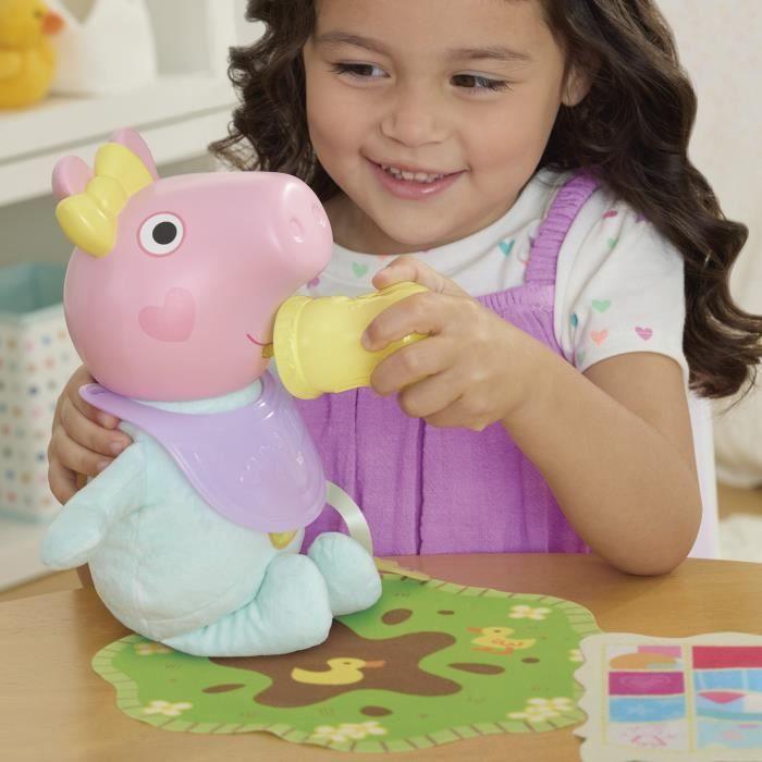 Peppa Pig Gros câlins Evie, poupée interactive avec accessoires, dès 3 ans