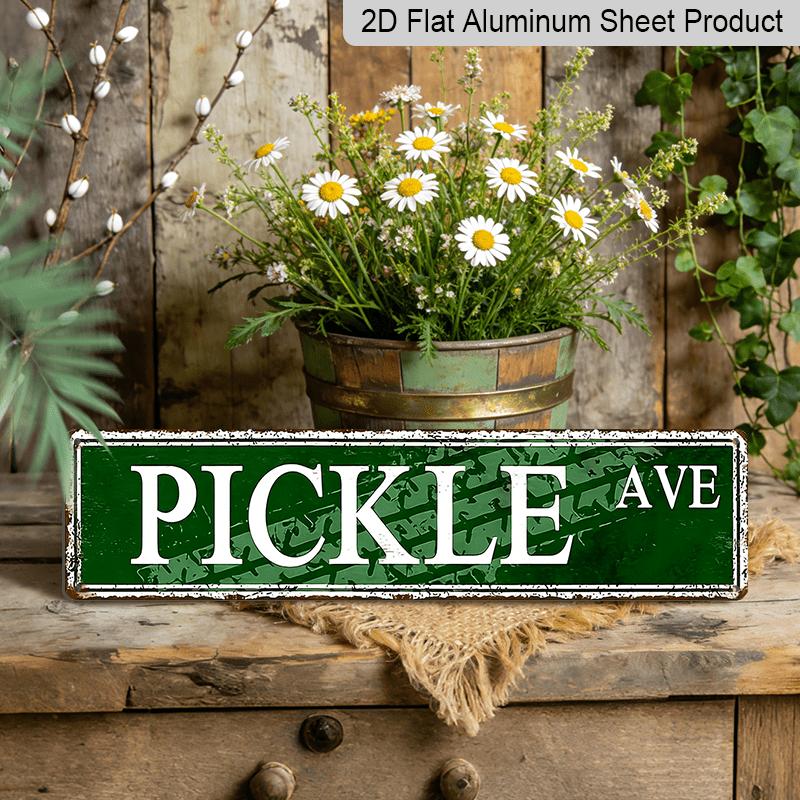 

2D Flat 1pc, 15.7×3.94inch Vintage Aluminum Pickle Avenue Sign, Aluminum Decorative Sign, Retro Wall Art with Rustic Green Background & White 40cm x 10cm