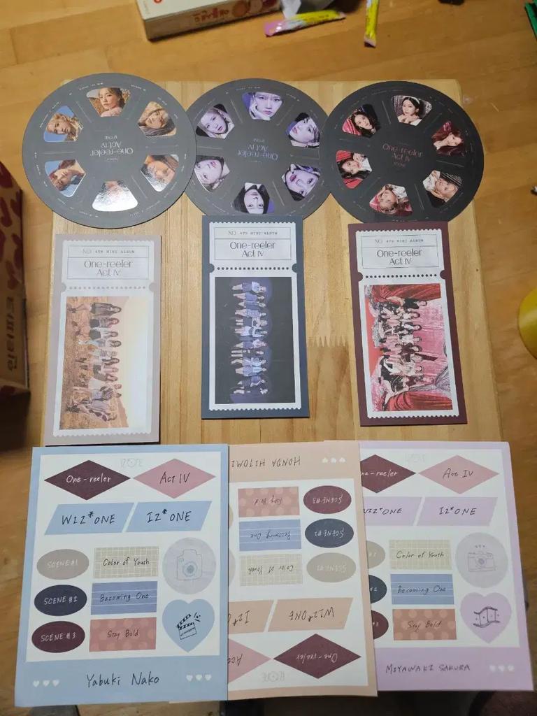 IZ*ONE Album One-reeler + Oneiric Diary and Goods Used