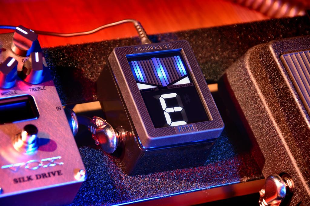 KORG Pitchblack XS Pedal Large Cent High Ultra True Strobe Tuning Guitar/Bass Tuner Display, ±0.1 Accuracy, Buffer, Bypass, (PB-XS)