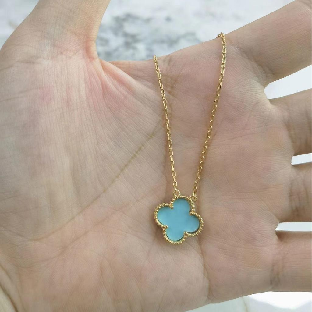 Four-leaf Clover Necklace with Carnelian Agate Natural White Shell Pendant and Clavicle Chain