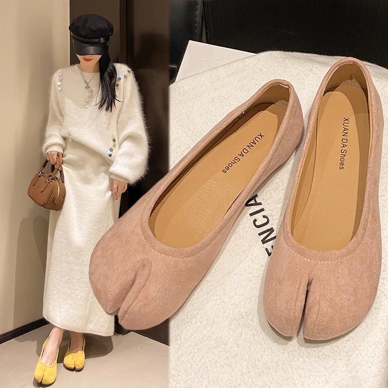 

Модные таби ниндзя обувь женская микрофибра кожа удобные балетки с раздельным носком тапочки мягкая подошва лоферы лаконичные женские мокасины для ходьбы 2025 35