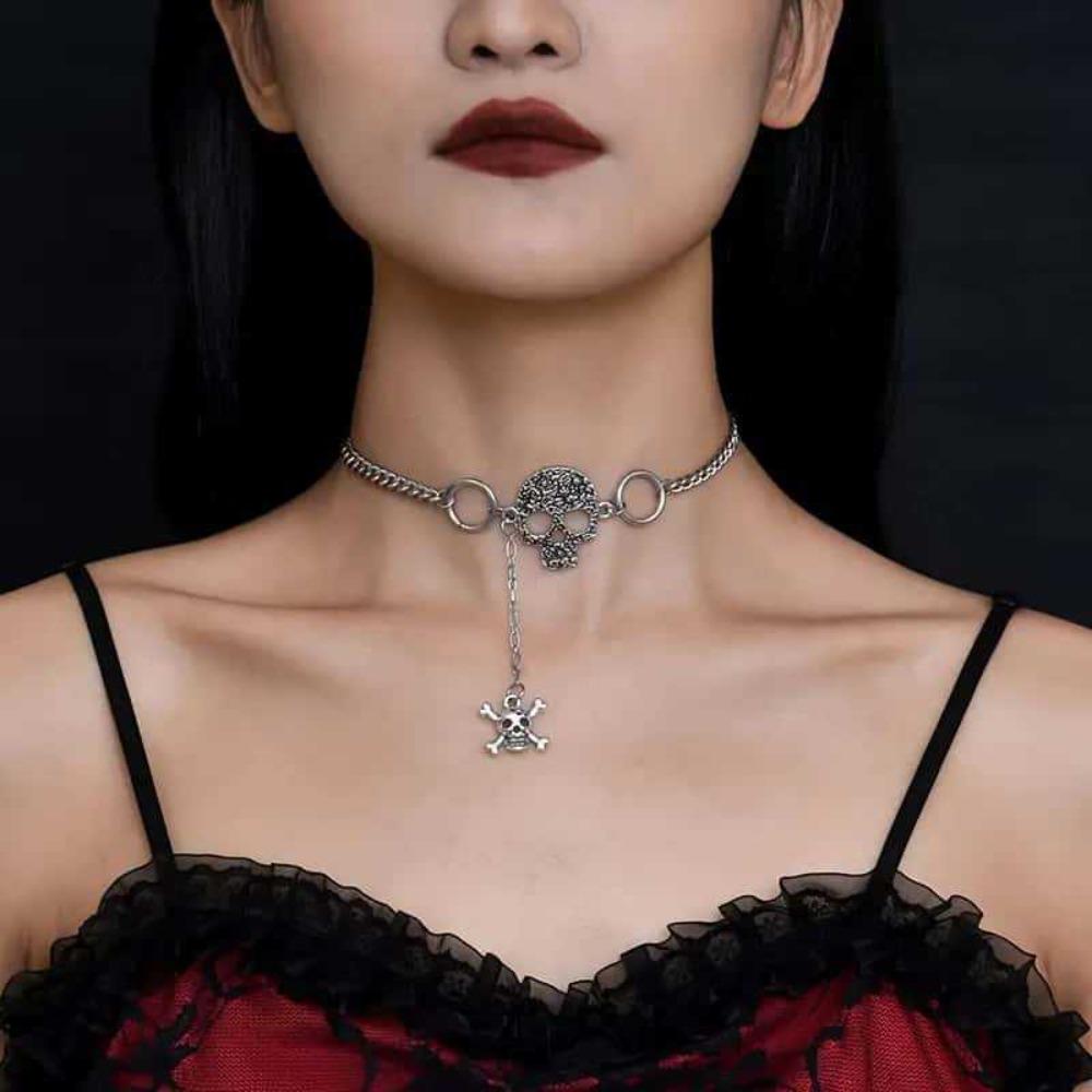 Personality Retro Sliver Color Skull Symbol Tassel Pendant Double-ring Hollowed-out Skull Face Collar Necklace for Women Jewelry