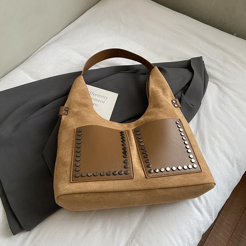 Rivet Pocket Design Underarm Tote Bag For Women Fashion Commute Shoulder Bag 2025 Autumn Winter Handbag Designer Shopping Bag