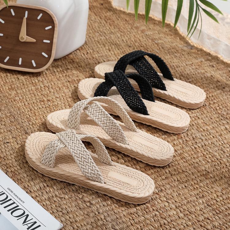 Women's Trendy Fashion Cross Strap Beach Slippers - Casual Rubber Sole Sandals