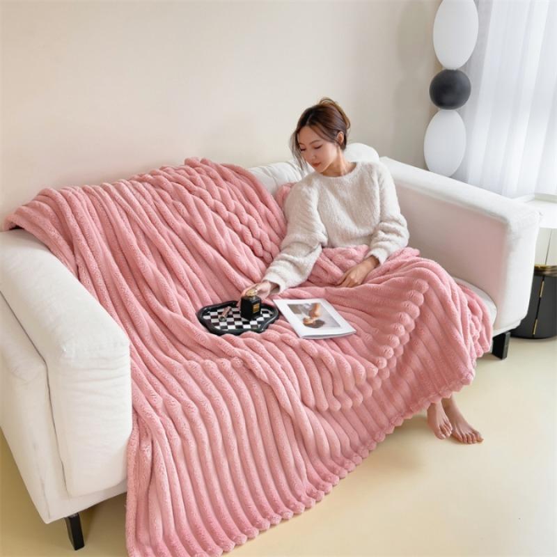 2026 autumn and winter new solid color imitation rabbit fur blanket thickened blanket drawn milk fleece blanket, no pillowcase