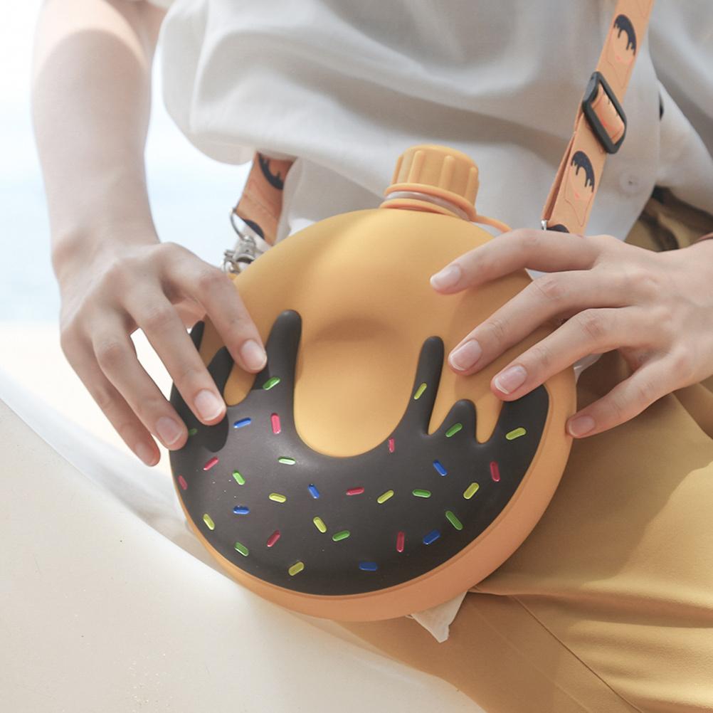 1 Stück 250 ml Silikon-Wasserflasche Donut-Form Tragbarer Trinkbecher für Kinder BPA-frei Kinder-Wasserbehälter Auslaufsicher
