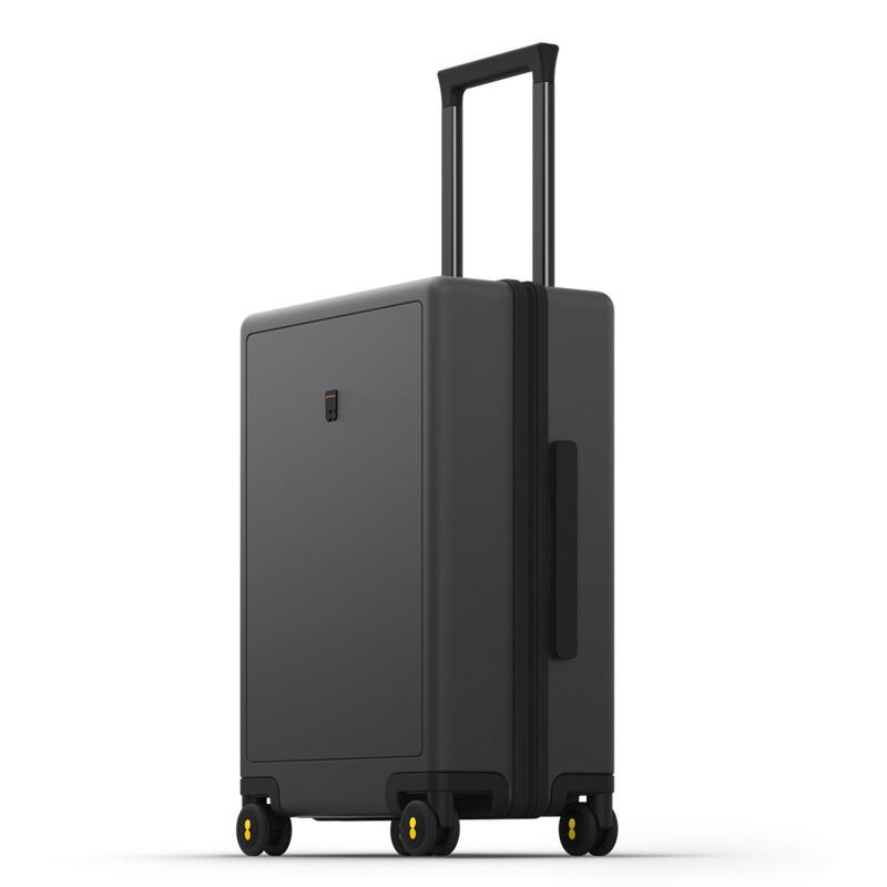 LEVEL8 24-inch Hardside PC Spinner Luggage