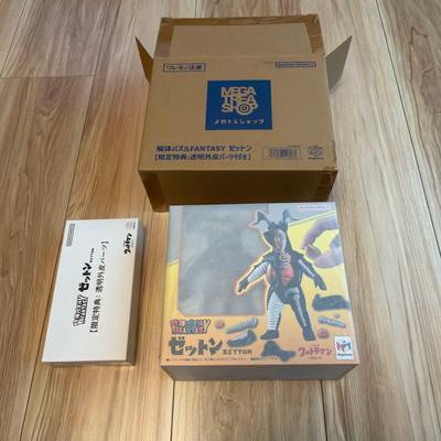 [USED] Zetton Disassembly Puzzle Megatre Shop Exclusive Bonus: Transparent Skin Parts Included