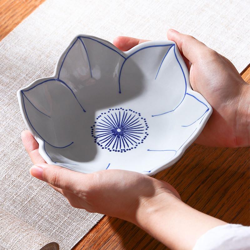 Japanese Style Flower Shaped Bowls, Salad Dessert Plates, Small Dishes, Kimchi Plates, Creative Household Utensils