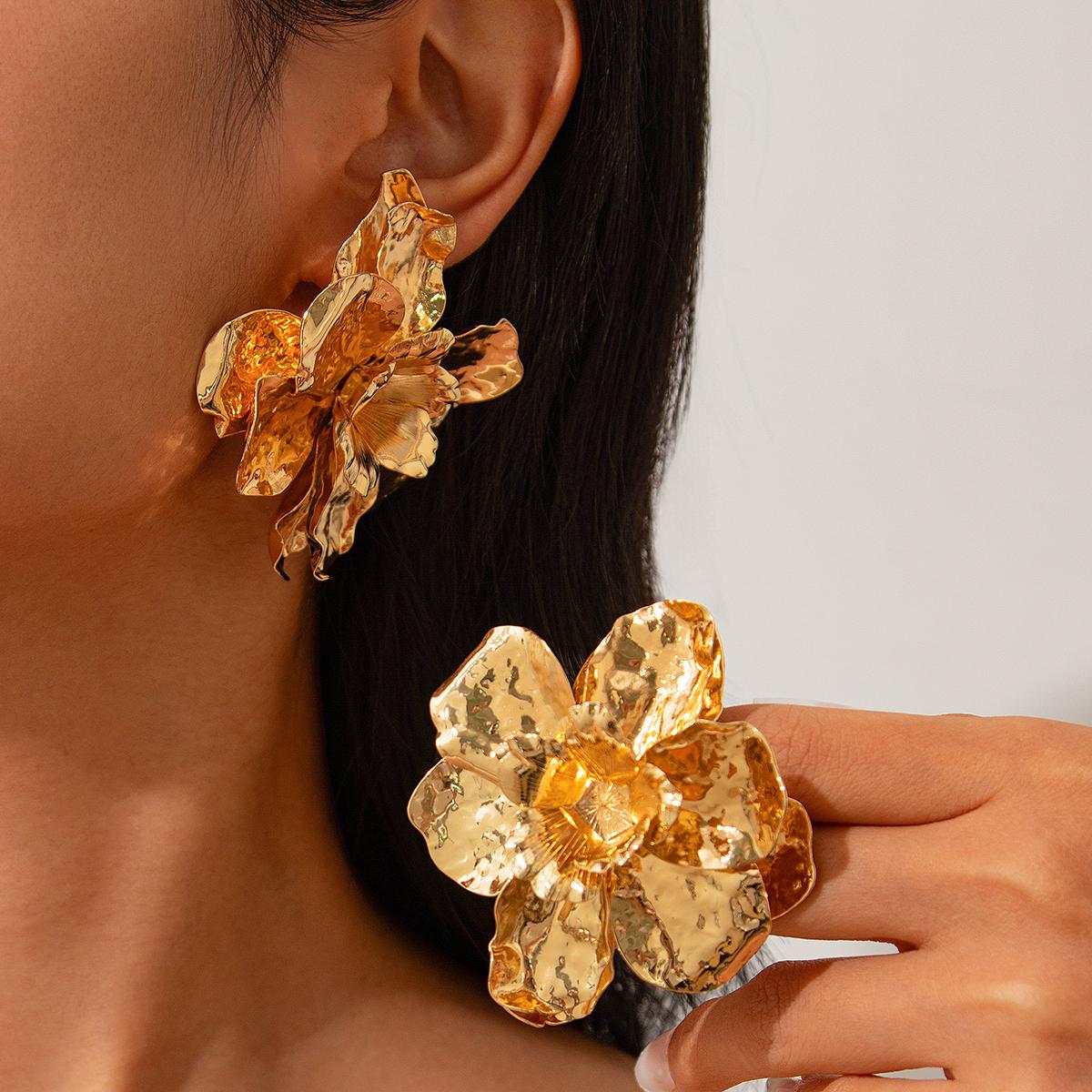 KunJoe Luxury Punk Gold Color Big Flower Stud Earrings for Women Exaggerated Multi Layer Petal Piercing Earrings Wedding Jewelry