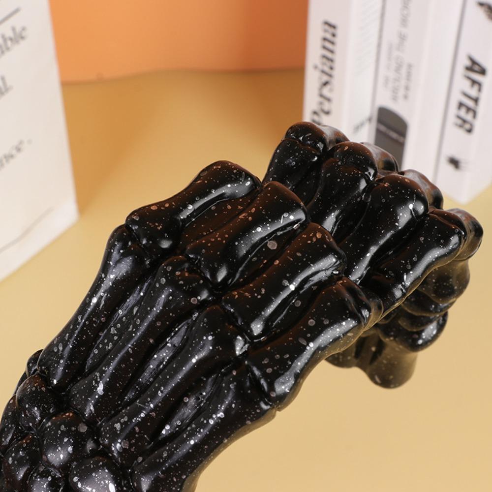 Simple Heart Skeleton Hand Statue Nordic Style Halloween Desktop Ornament Office