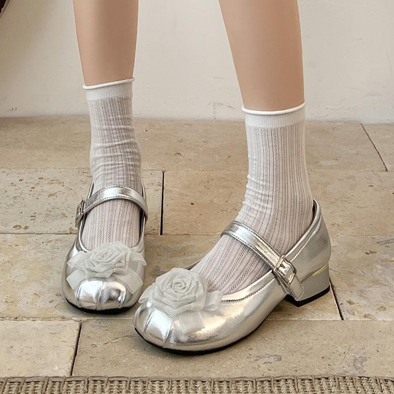Silver Hepburn Style Round Head Thick Heel Single Shoes Women's 2025 New Summer Versatile Skirt French Mary Jane Shoes