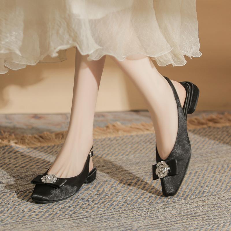 

Haute new retro beige back empty super high heel metal broken diamond decorative square head fashion show sandals 34