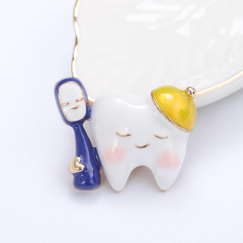 Elegant Metal Brooch for Shirts and Coats - Creative Tooth Pin Decor