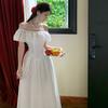 Biała Francuska Super Bajkowa Sukienka z Falbankami i Liśćmi, Dopasowana, z Latającymi Rękawami, z Dekoltem Jednoliniowym, Długa Sukienka, Letnia Sukienka Wakacyjna dla Kobiet