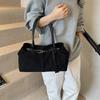 Spring and Summer Handbag Women's New Retro Fashion Tote Bag Casual Simple Casual Texture Shoulder Bag