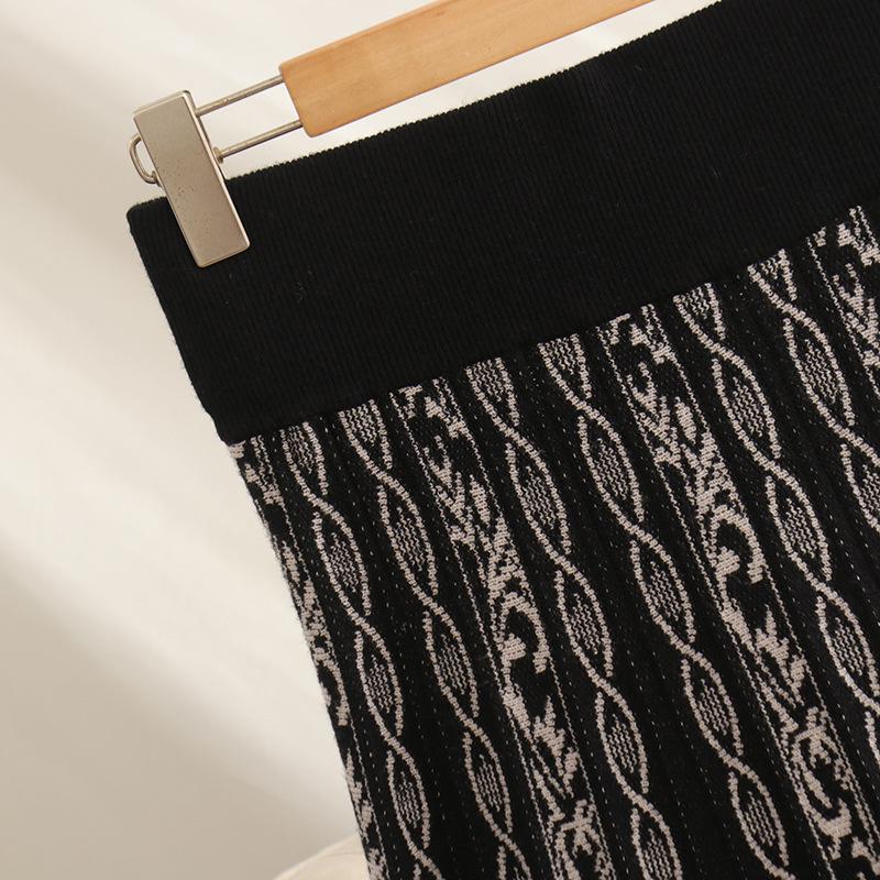 Retro Jacquard Knitted Half Skirt for Women Autumn/Winter Mid Length Skirt