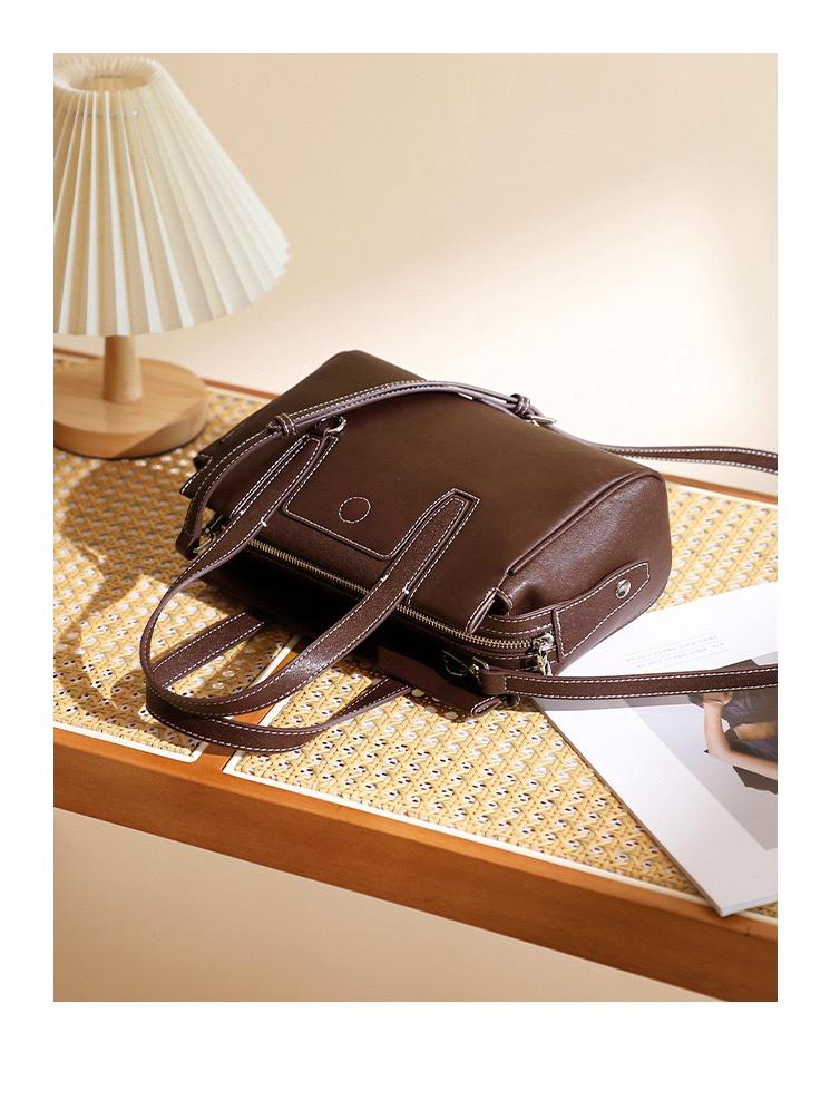 2024 Women's Retro Cowhide Shoulder Messenger Bag - High-End, Large Capacity Commuter Handbag
