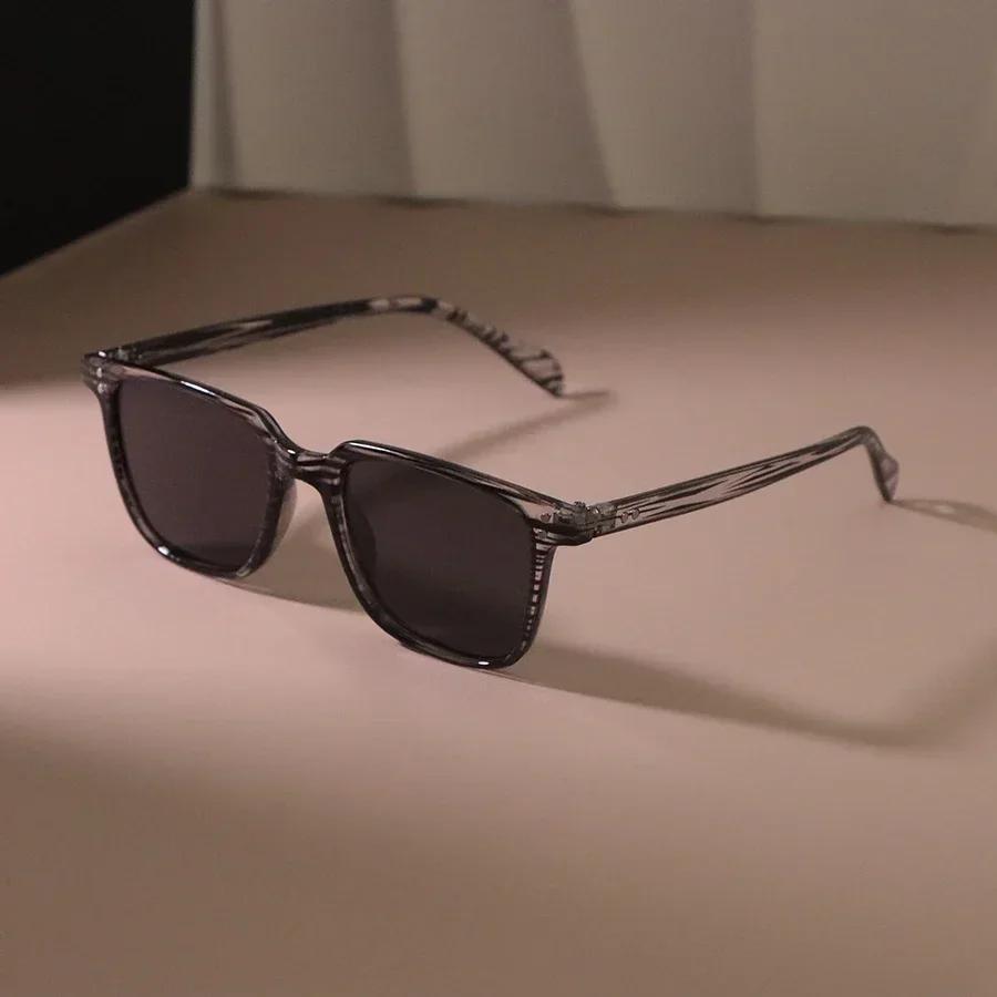 Durable High Quality Retro Square Fashion Sun Glasses Women Men Vintage Style Casual Trendy Small Female Male Oculos