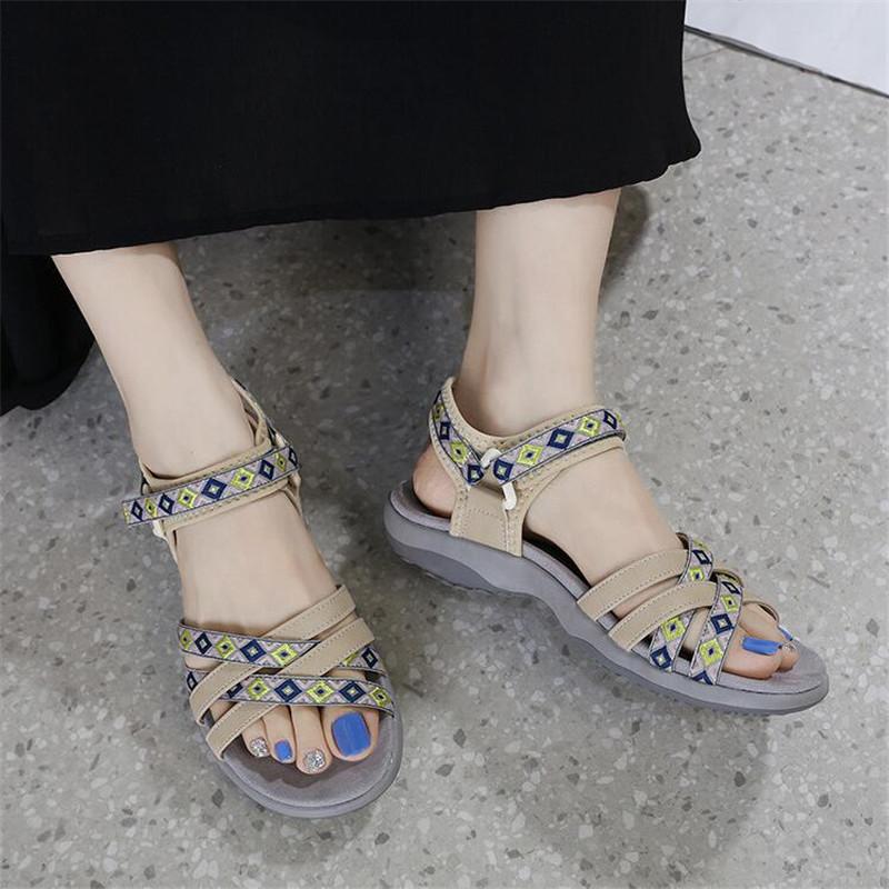 Euro Style Women Sandals Ladies 2024 Retro Flat Summer Shoes Woman Soft Gladiator Sandals Bohemian Print Walking Luxury