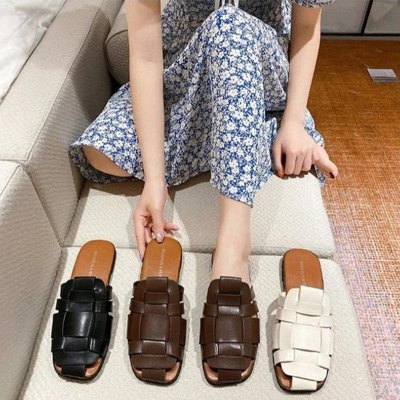 Fashion Leather Shoes for Women Low Heel Sandals Mules Slides Outside Woman Slippers Round Toe Flat Designer Natural Skin B Trend Eva F