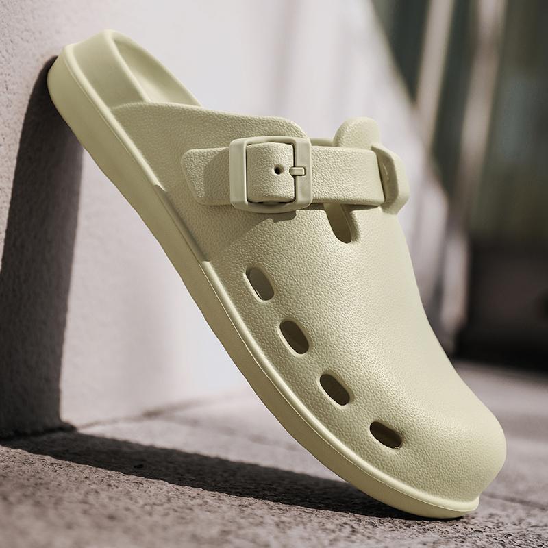 Men's Slippers Summer Anti Slip Lightweight Comfortable Designer Sandals Garden Shoes Soft Soled Waterproof Beach Sandals