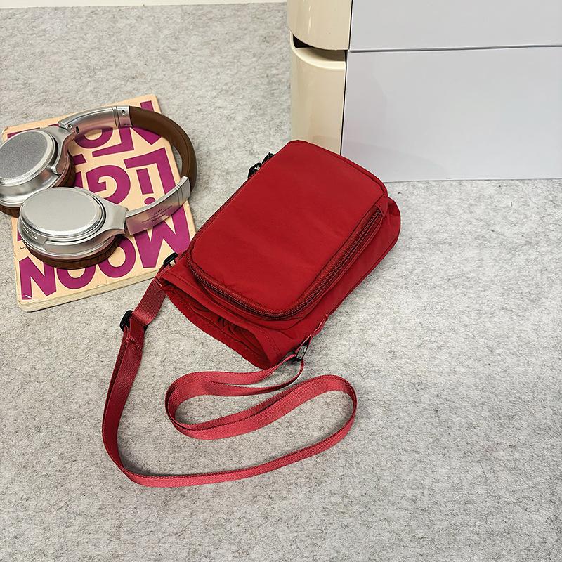 

Lightweight Mobile Phone Bag, Male And Female Students, Kettle Bag, Umbrella Bag, Multi-Layer Shoulder Messenger Bag, Trendy Sports Water Cup Satchel. красный