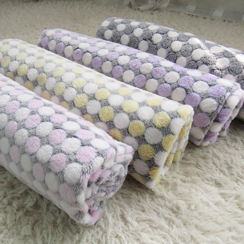 Thick Warm Pet Blanket For Dogs And Cats Soft Plush Fleece Mat Cozy Kennel Pad Pet Bed Cushion Comfortable Pet Furniture Accessory