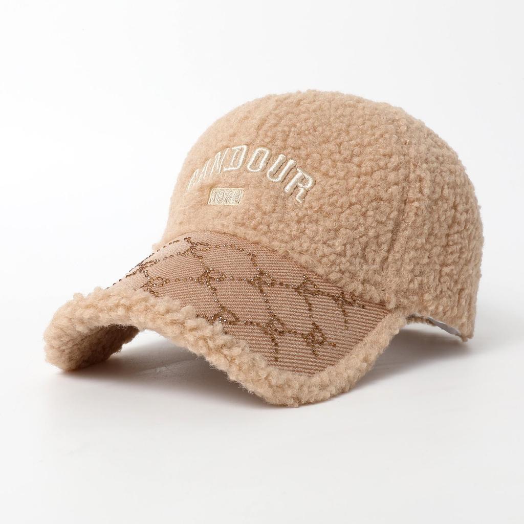 Women's Lamb Plush Baseball Cap: Embroidered Autumn/Winter Cap with Bright Diamonds and Face-Showing Design.