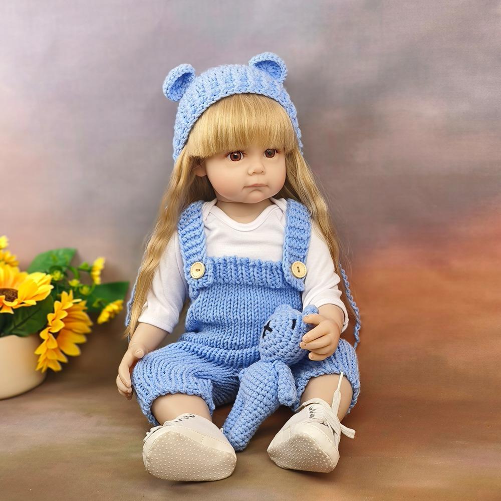 

22 дюйма, 55 см, полностью виниловое тело, куклы Bebe Reborn, Maggi Can Bath, реалистичная, милая, кукла возрождения для девочек с наклеенными длинными волосами, детская игра, кукла-одевалка для дома gold hair