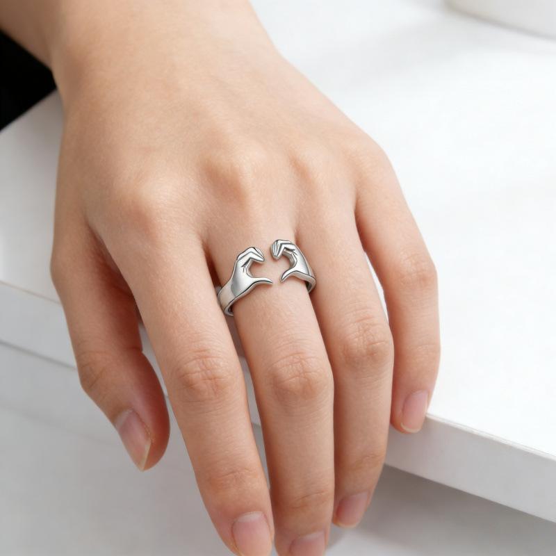 European and American Romantic Hands Than Heart Ring Ins Personalized Design Love Gesture Couple Fashion Internet Celebrity Jewelry