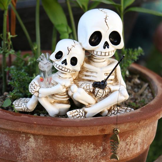 Skeleton Ornament Parent-Child Skull Fishing Design Hand-Painted Resin Figure Garden