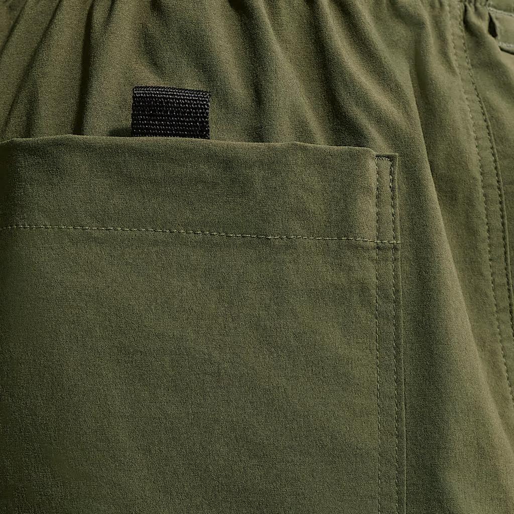 Nike SB Schnelltrocknende Bequeme Freizeitshorts Herrenshorts IF1097-325