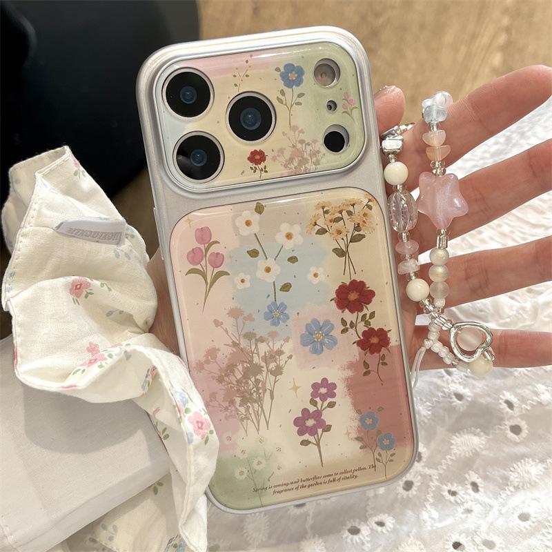 Retro Floral Patchwork Case for iPhone 17/16 Pro Max/15/14 - Stylish & Vibrant Design