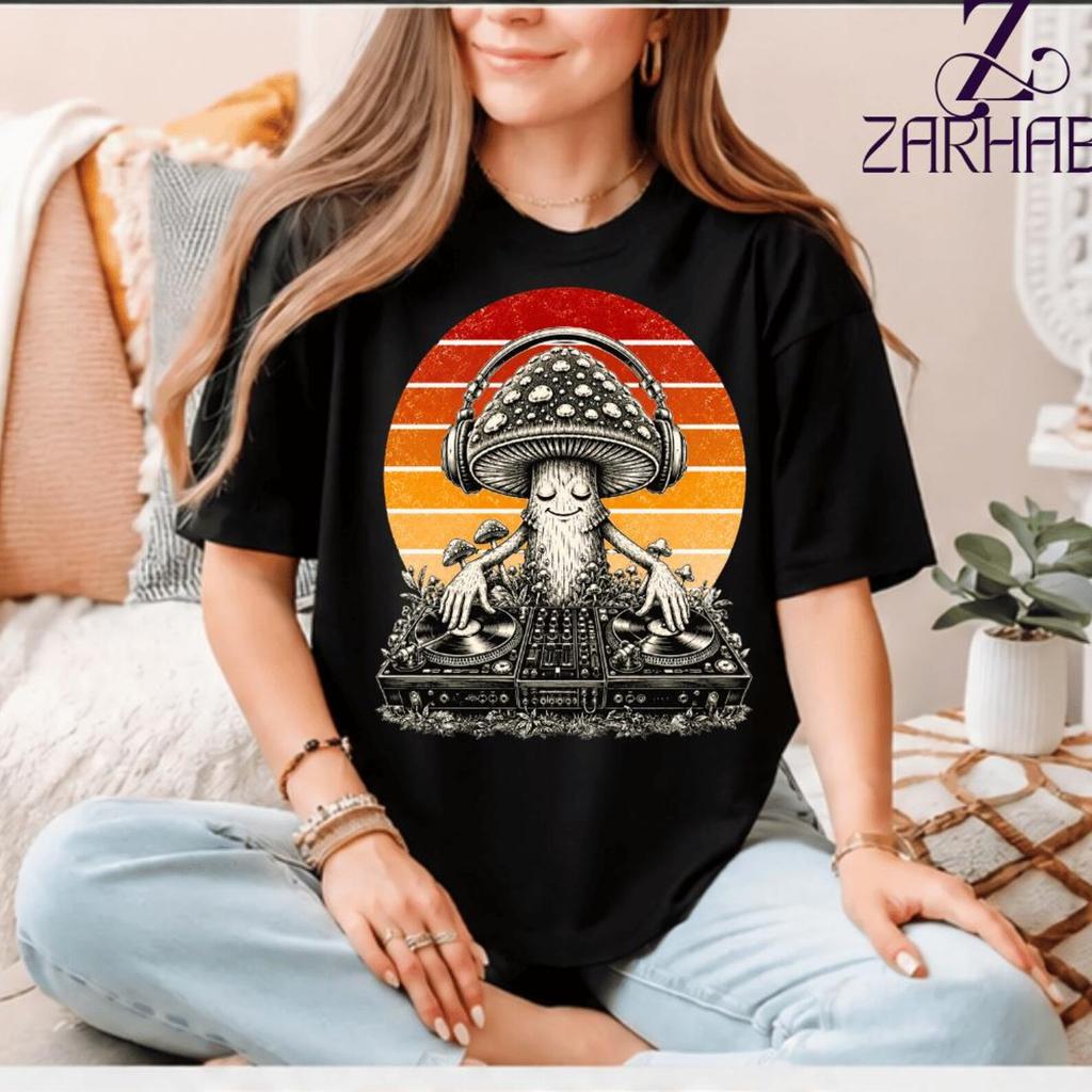 Mushroom DJ Shirt, Retro Sunset EDM T-Shirt, Psychedelic Festival Graphic Tee, Music Lover Gift