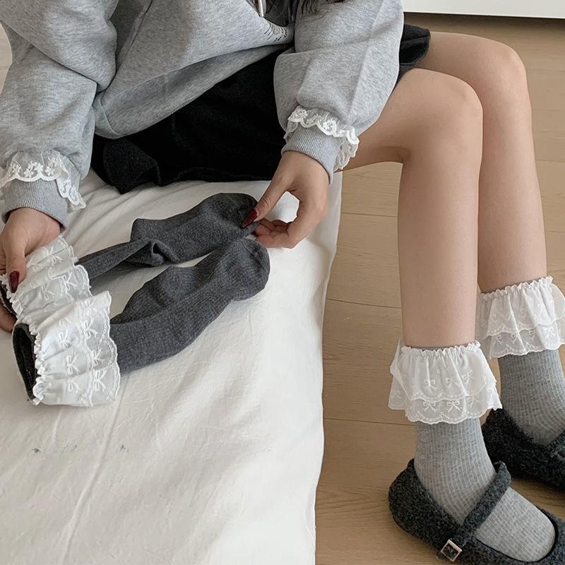 Șosete cu dantelă, Șosete de damă până la mijlocul gambei, Combinație dulce pentru primăvară și toamnă, Pantofi mici din piele, Șosete cu buclă