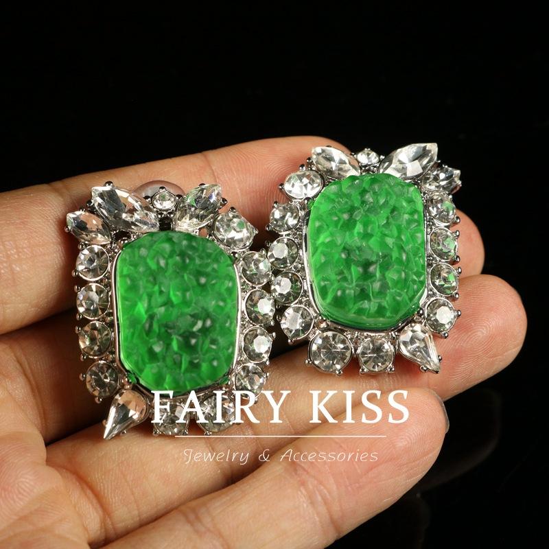 

Тяжелая промышленность Атмосферные серьги с бриллиантами Зеленые прозрачные Универсальные клипсы Модные серьги в стиле легкой роскоши для женщин