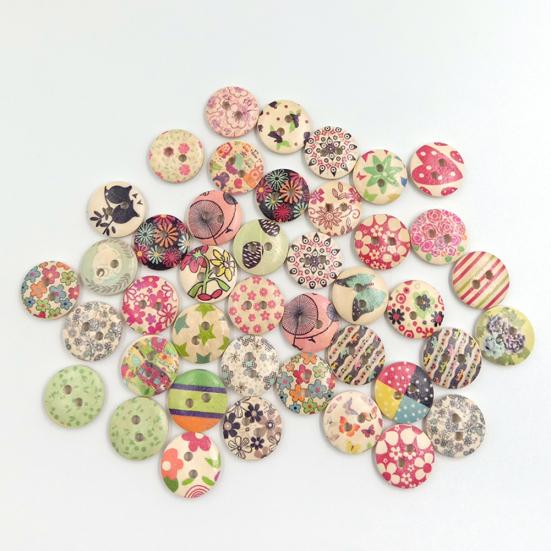 100Pcs Colorful Flower 2 Holes Wooden Buttons Sewing Scrapbook Craft DIY Decor