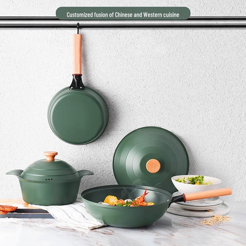 KOBACH Aigmont Fine Iron 3-Piece Cookware Set