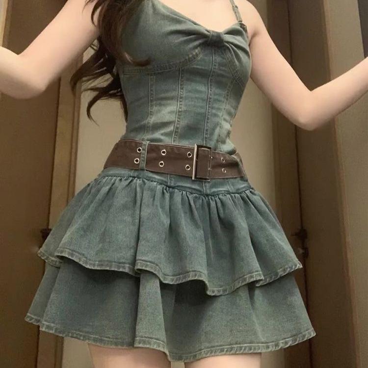 Vestido Bandeau de Mezclilla Retro Americano 2026: Estilo Falda Esponjosa Dulce, Picante y Adelgazante