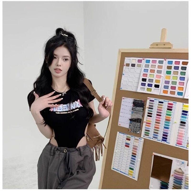 

Hot Girl Black Short-Sleeved T-Shirt for Women 2023 Summer Outfit, Waist-Exposing Slim-Fit Jumpsuit with Unique Design Black S [Excellent Quality]