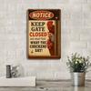 [Funny Chicken Coop] Vintage Metal Tin Funny 'Keep Gate Closed' Chicken Coop Sign | 7.87"x11.8" - Perfect for Outdoor Use