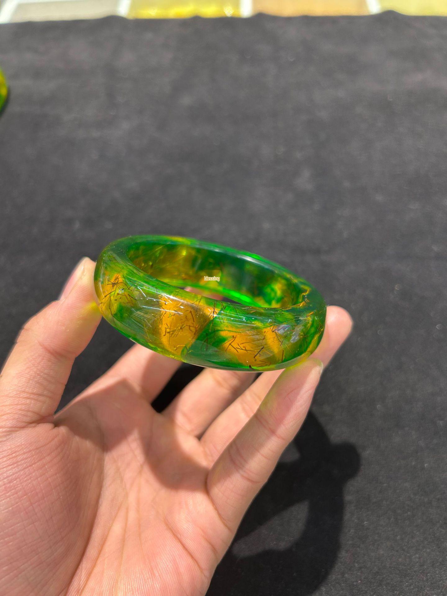 

Елегантний Браслет з Смоли в Ретро-Стилі з Дизайном Пейзажу з Градієнтом - Унікальна Нішева Прикраса