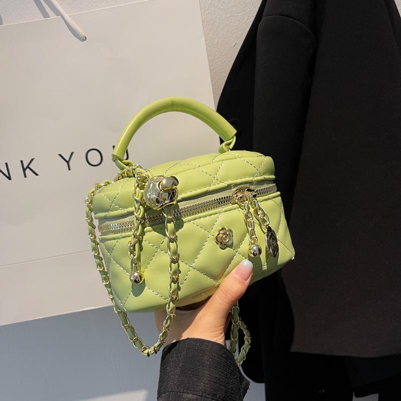 

2025 mini small bag new small fragrant wind diamond chain bag Internet celebrity popular messenger bag portable bucket bag Small зелений