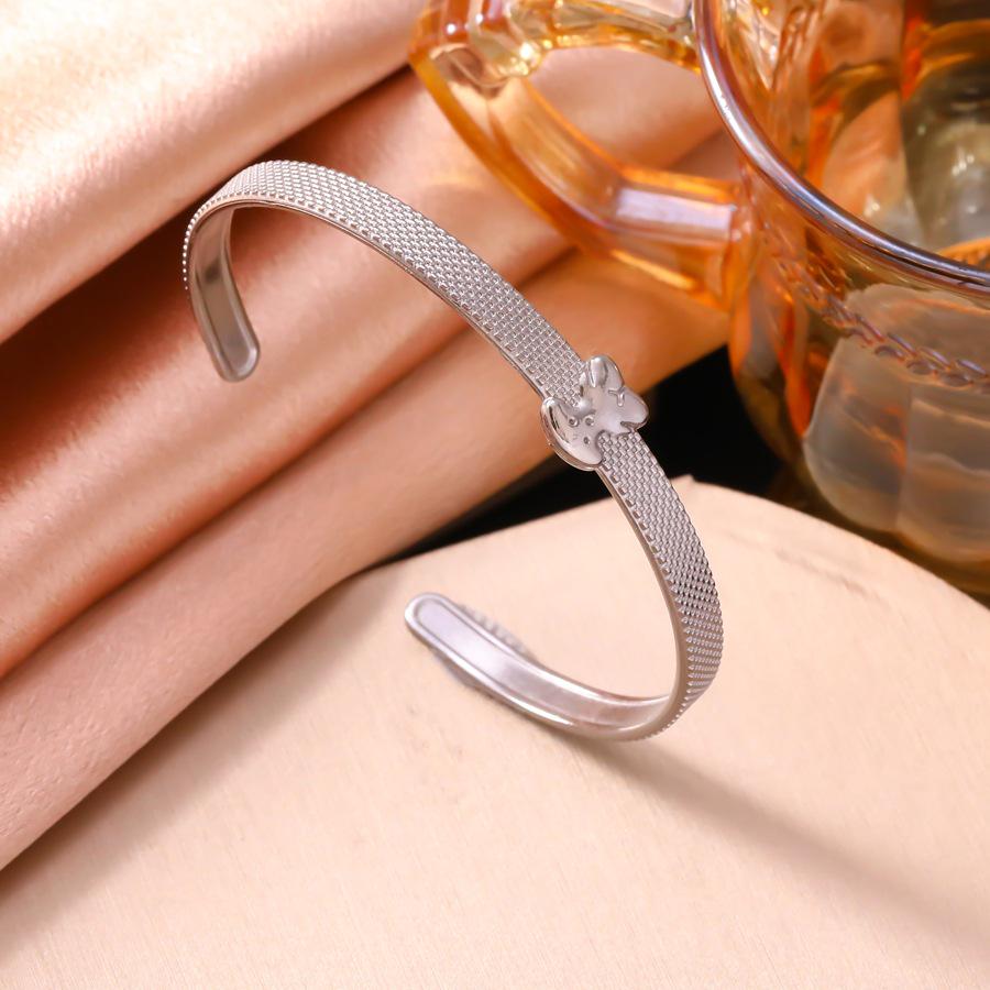 18K Gold Plated Stainless Steel Five-Petal Flower & Cute Bear Bracelet