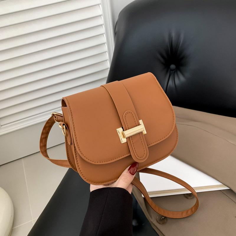 Retro Fashion Solid Color Shoulder Messenger Bag 2025 Early Spring New Small Square Bag